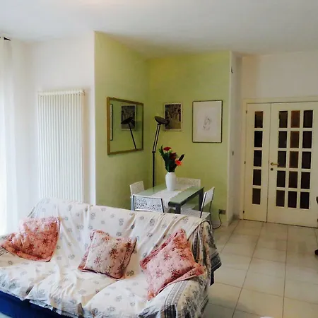 Appartamento Emme81 *